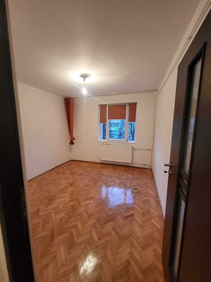 Titan, Intrarea Bădeni nr. 3 | 56 mp utili | Etaj 4/4 | Balcon generos - Poză 1