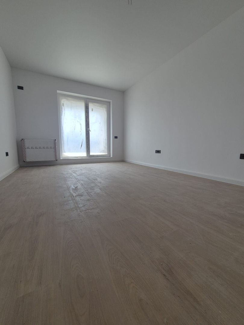 2 Cam. Aproape Gata De Mutare/ Lidll Bratarii - Poză 4