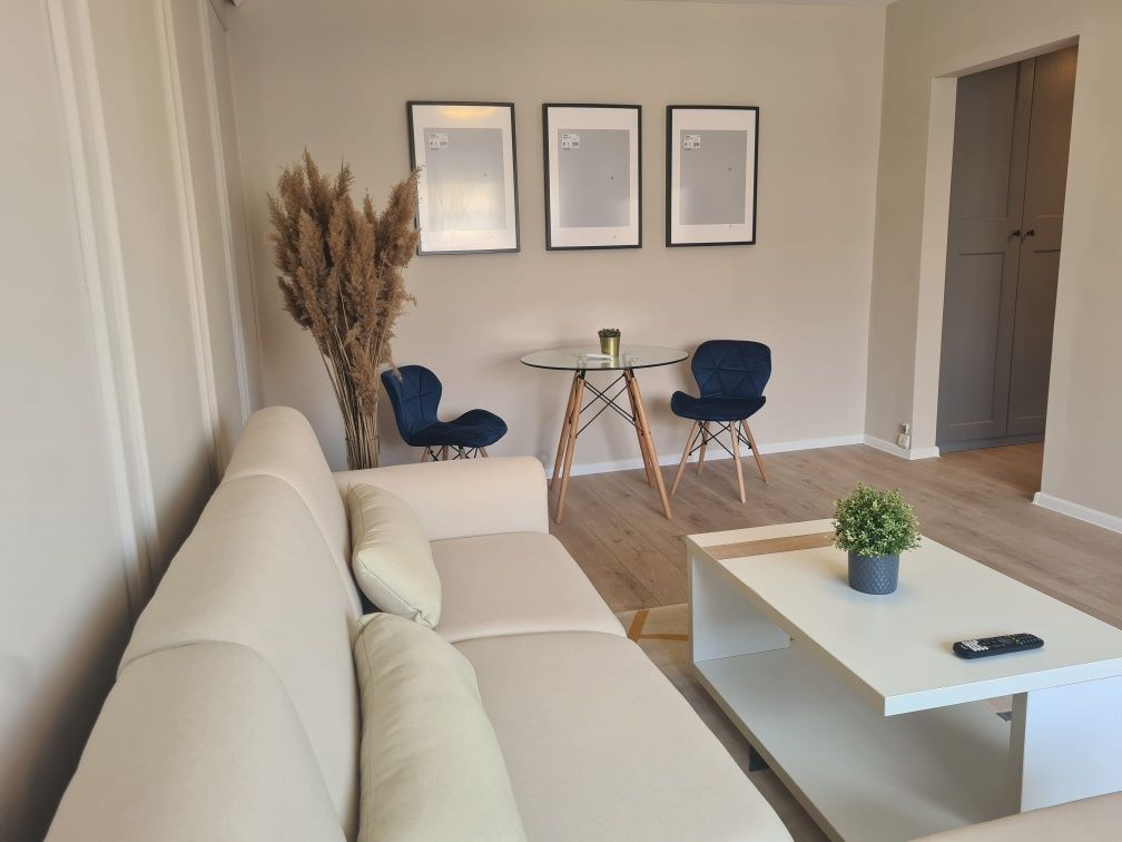 Inchiriere apartament Aviatiei, 2 camere - Poză 1