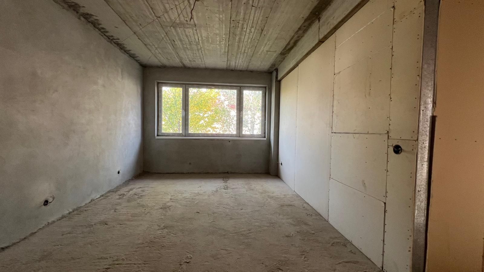 Casa la gri in Pipera  cu potential 1000 euro m2 - Poză 19