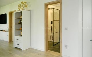 Apartament superb de 4 camere, curte proprie, zona Bartolomeu. - Poză 8