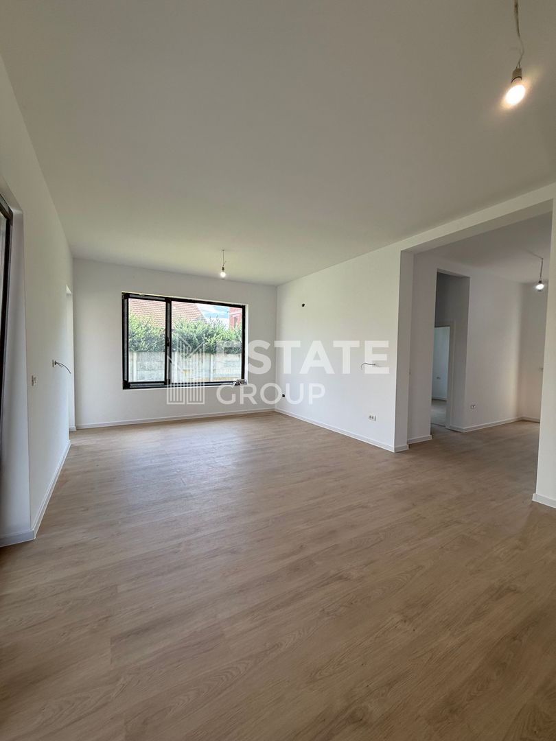 Duplex Mosnita Noua-finisat, curte amenajata - Poză 5