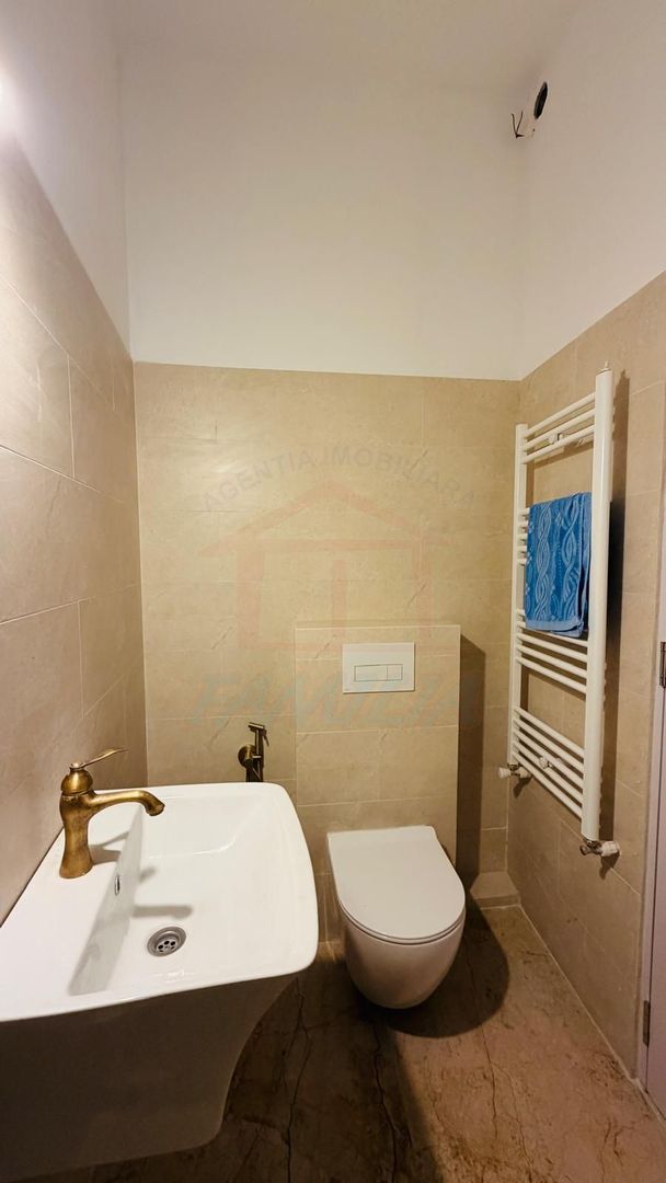 Apartament în casă, acces separat,  ultracentral, lângă Primări, Galat - Poză 5