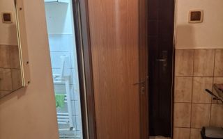 Vând camera de cămin transformata in garsoniera in spate la Jumbo - Poză 7