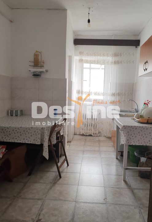 Apartament 3 camere, 2 grupuri sanitare, 2 balcoane, etajul 7 din 8, zona Traian - Poză 4