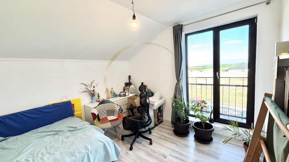 1/2 Duplex modern în Sânandrei — 86 mp utili, 222 mp teren - Poză 7