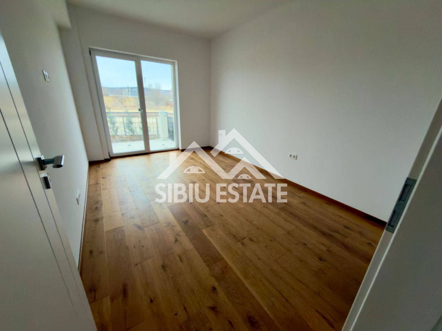 Apartament 3 camere terasa, boxa depozitare si 2 locuri parcare - Poză 10