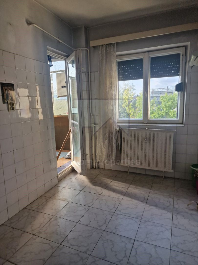 Vanzare apartament 3 camere - Drumul Sarii - Poză 6