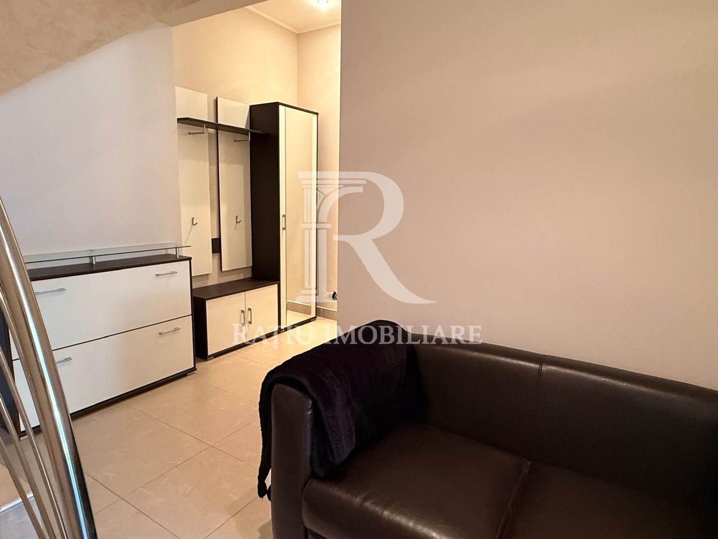 Casa cu 3 camere de inchiriat | Pet Friendly  | Zona Centrala - Poză 14