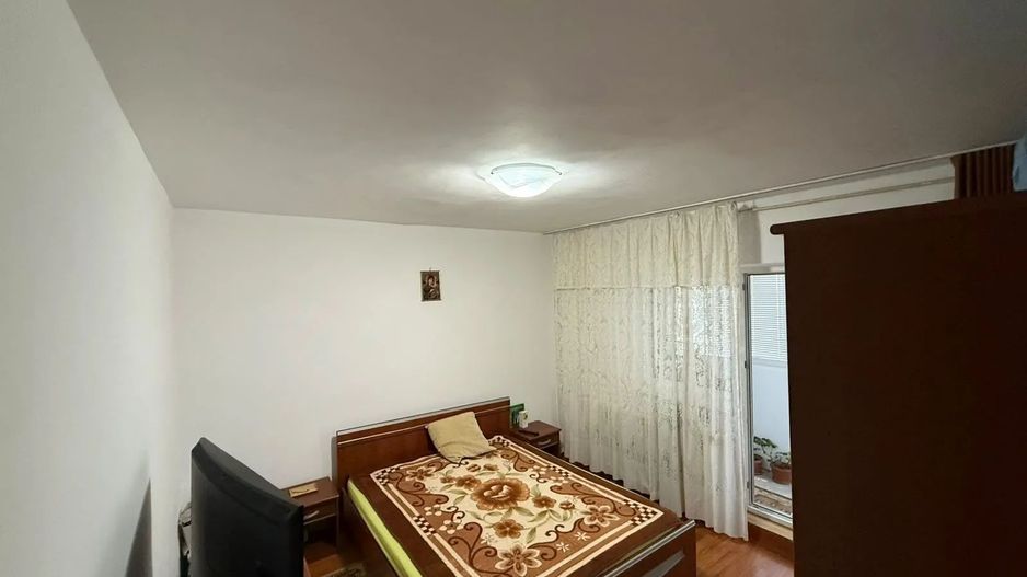 3 camere//hol H 1986 //reabilitat - Poză 3