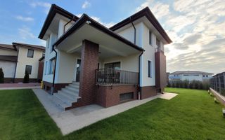 Casa Individuala in Selimbar cu garaj dublu si curte spatioasa - Poză 1