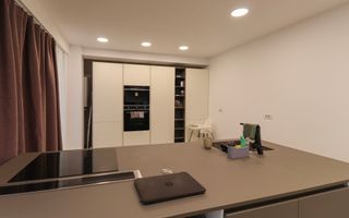 Penthouse dispus pe 2 niveluri in Dambul Rotund - Poză 9