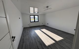 Casa moderna constructie noua 195 mp utili si 100 mp curte Sura Mare - Poză 12