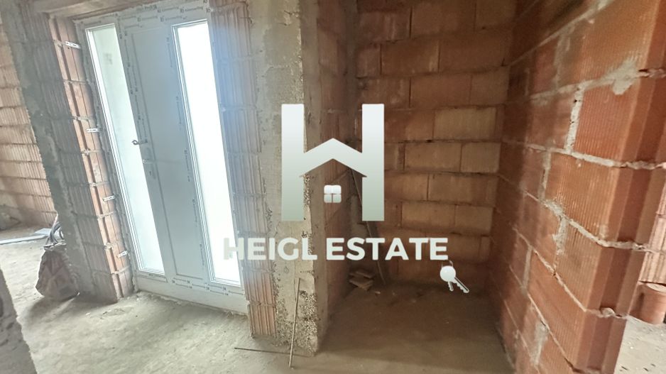 Duplex separat prin camera tehnica,  spre vanzare cu 4 camere - Poză 2