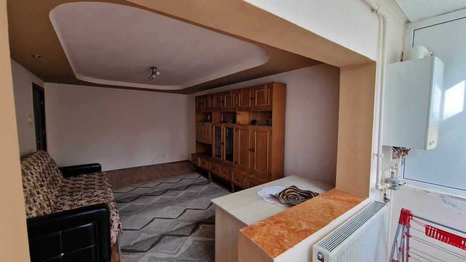 Apartament 3 camere decomandat  zona Big Nou etaj 3/4 - Poză 3