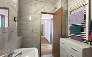 Apartament renovat, decomandat, luminos | Zona Dristor metrou - Poză 12