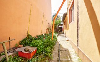 Casă cu 4 camere si curte | zona Regie | teren 252 mp - Poză 20