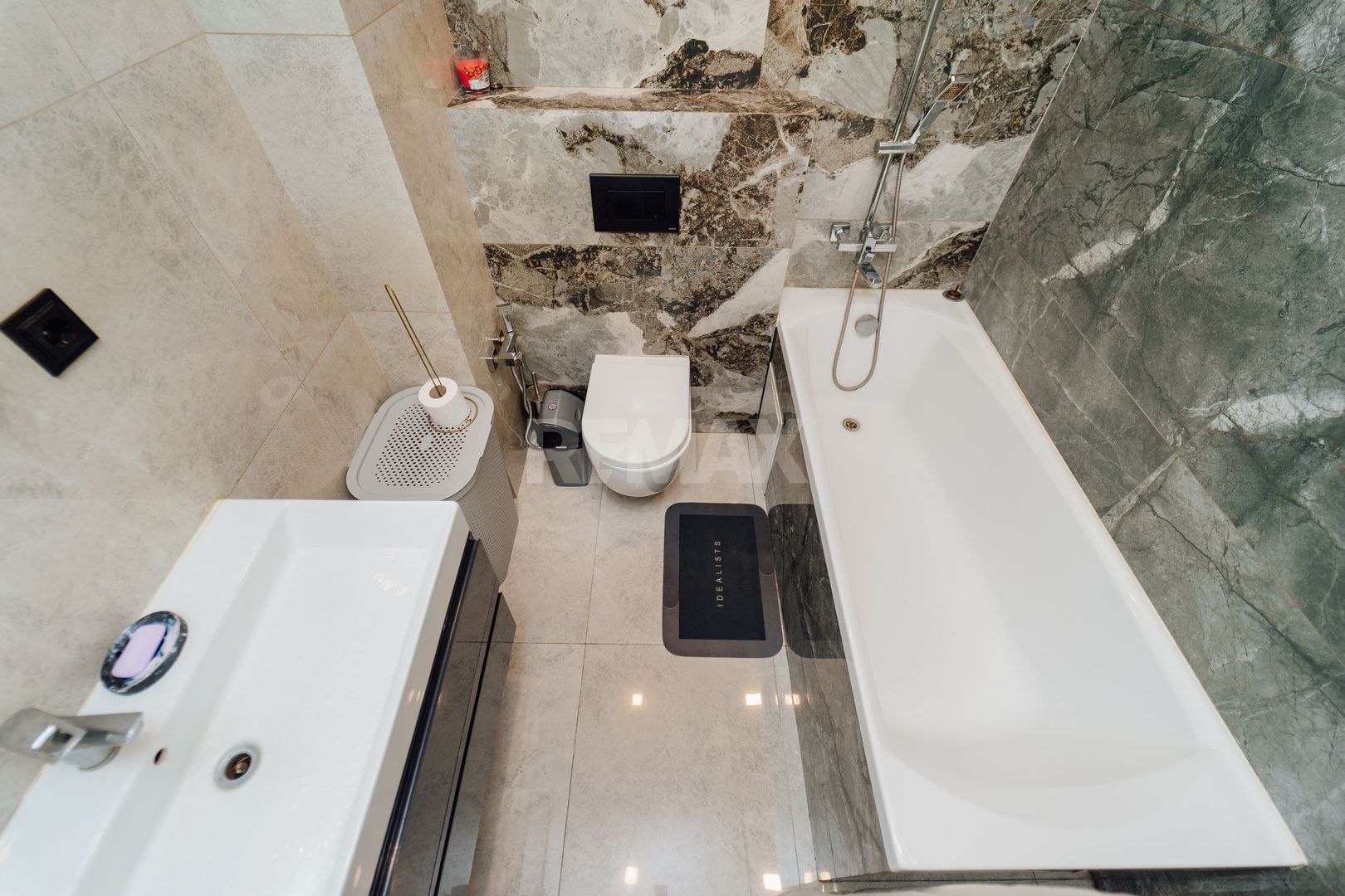 Apartament cu 2 camere în centrul Chișinăului | Lev Tolstoi | Complet mobilat și utilat - Poză 12