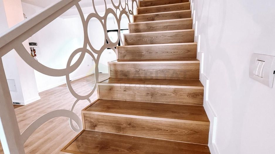 Duplex modern  în Tunari – confort, stil și locație excelentă, fără comison - Poză 4