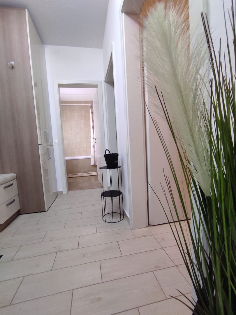 Apartament 1 camerea zona Avangarden! - Poză 5