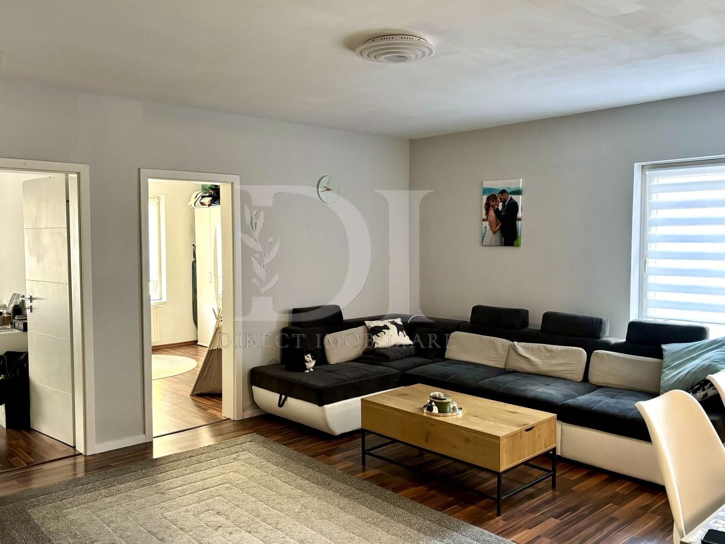 Apartament trei camere / Parcare / Zona Florilor - Poză 1