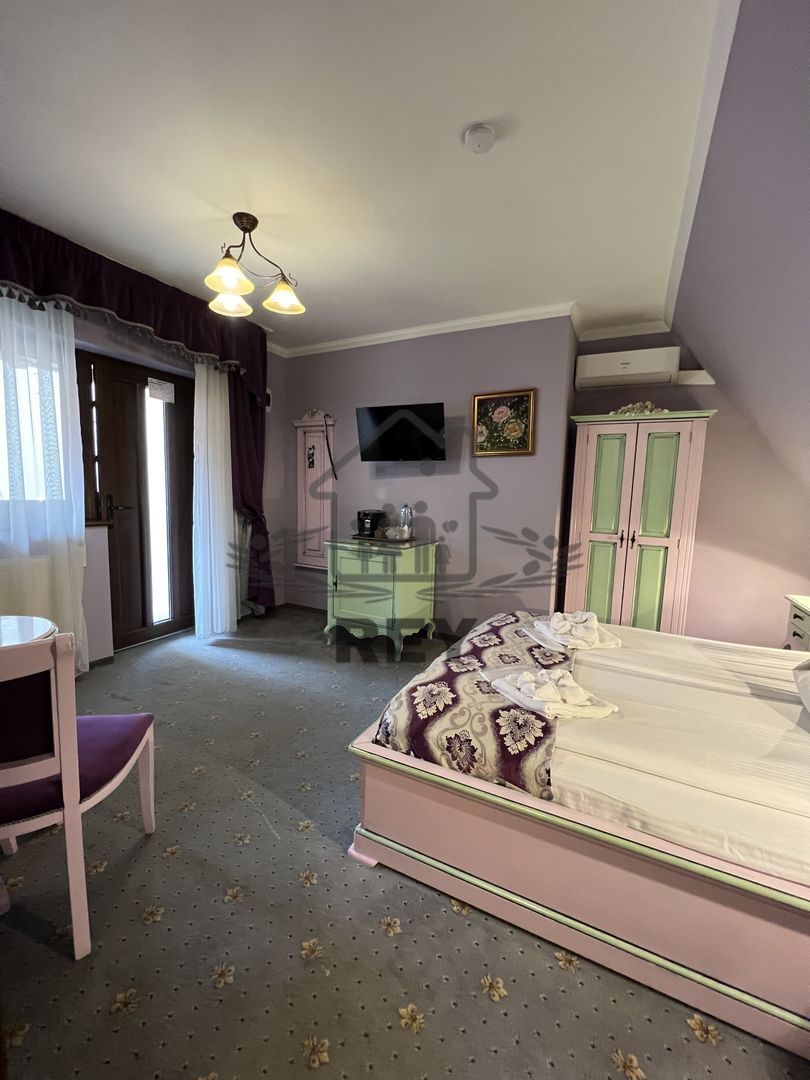 Vila de vanzare in zona Centrala/Orasul de jos - Poză 15