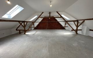 Clădire de birouri/ clinica zona Centrală - Poză 6