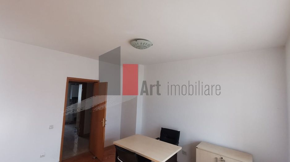 BUROU; CALEA  DOROBANTILOR; 3 camere - Poză 5
