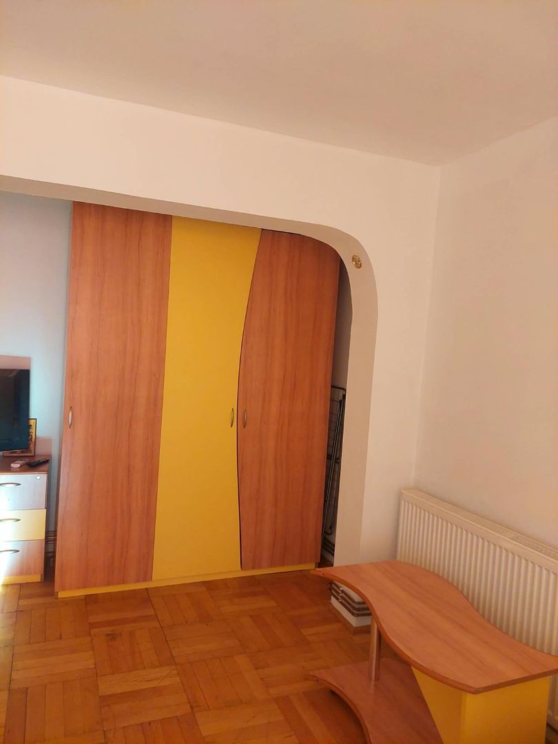 De inchiriatapartament o cameră Tiglina1, etaj 3, 300 euro - Poză 2