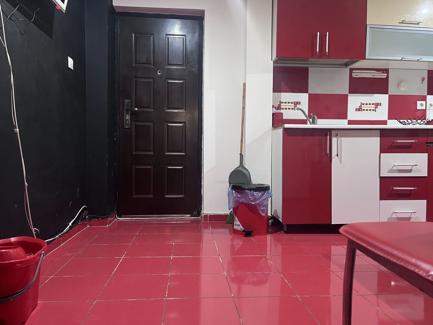 Aproape de Cantacuzino! Vânzare apartament cu 2 camere în Târgoviște! - Poză 9