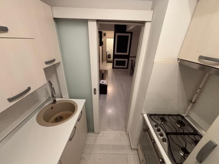 Apartament 3 camere mobilat modern, panorama superba Palatul Parlamentului - Poză 12