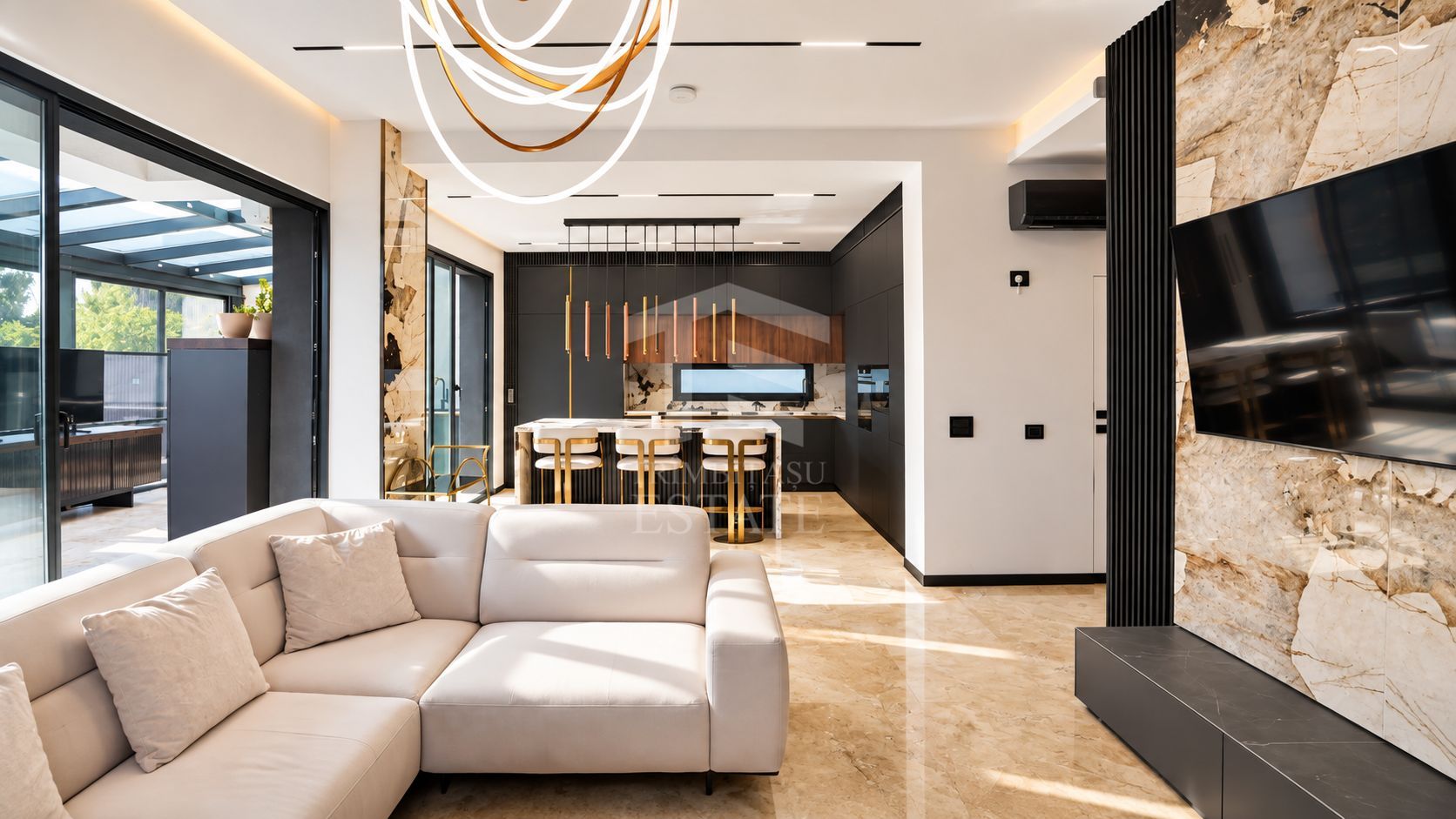 Casă spectaculoasă în Constanța | Design, tehnologie și confort - Poză 5