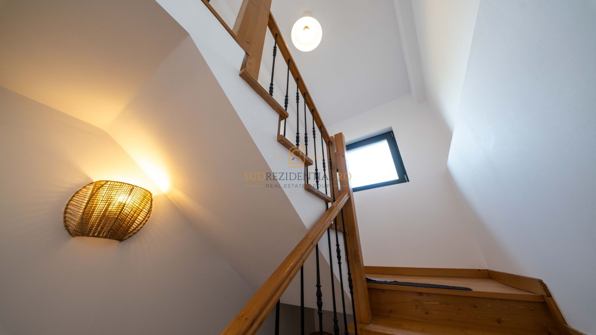 Casa Individuala de vanzare - Comuna Berceni - Complet mobilata - Poză 7