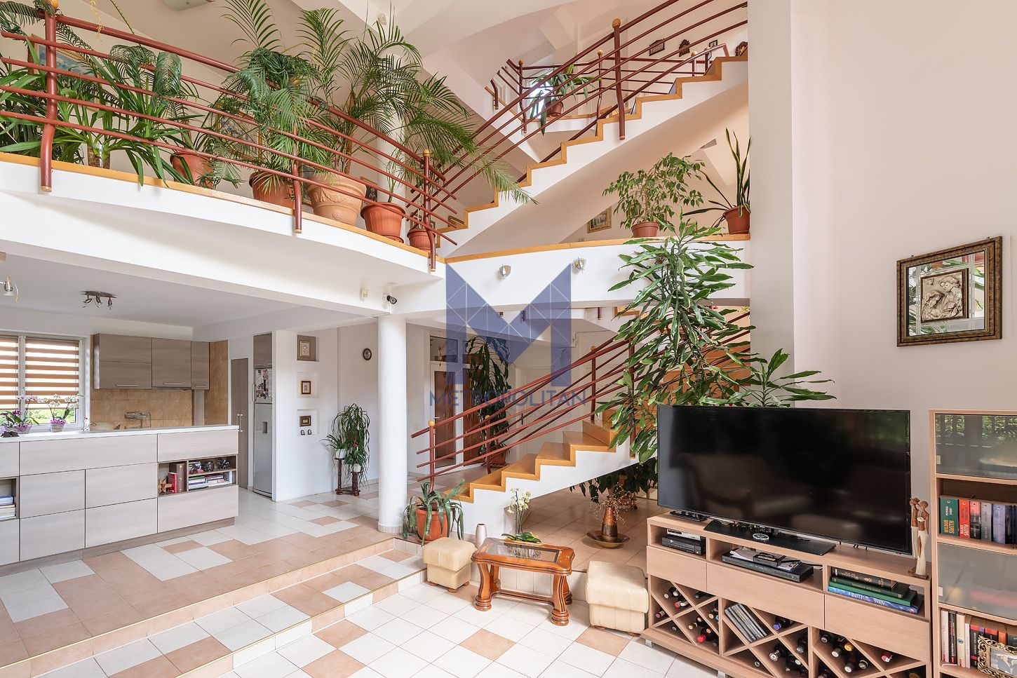 Vilă cu 1.350 mp teren în mijlocul orașului Grădina Botanică - Poză 8