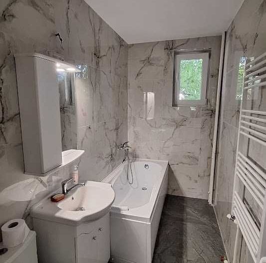 Apartament 2 Camere in Rovine - Poză 7