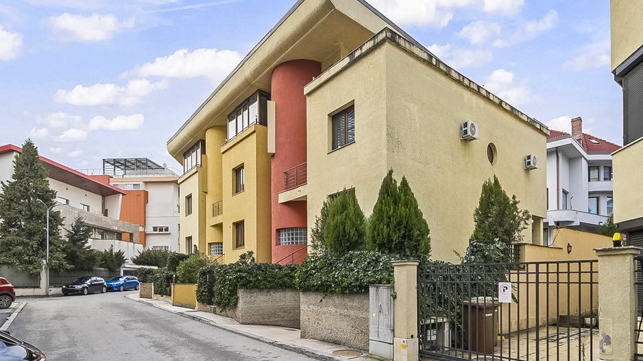 Vila Soseaua Nordului | Gradina | Garaj - Poză 1