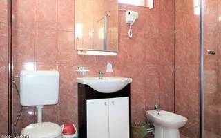 Mamaia Nord - Langa Mare, pensiune la cheie, 11 camere, 9 bai! - Poză 63