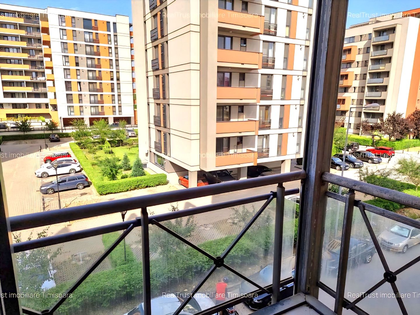 Ansamblul Rezidențial RING. Apartament spațios, zona Torontalului - Poză 1