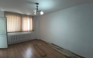 Apartament 3 camere, Obcini, parter, ideal birouri/cabinete - Poză 2