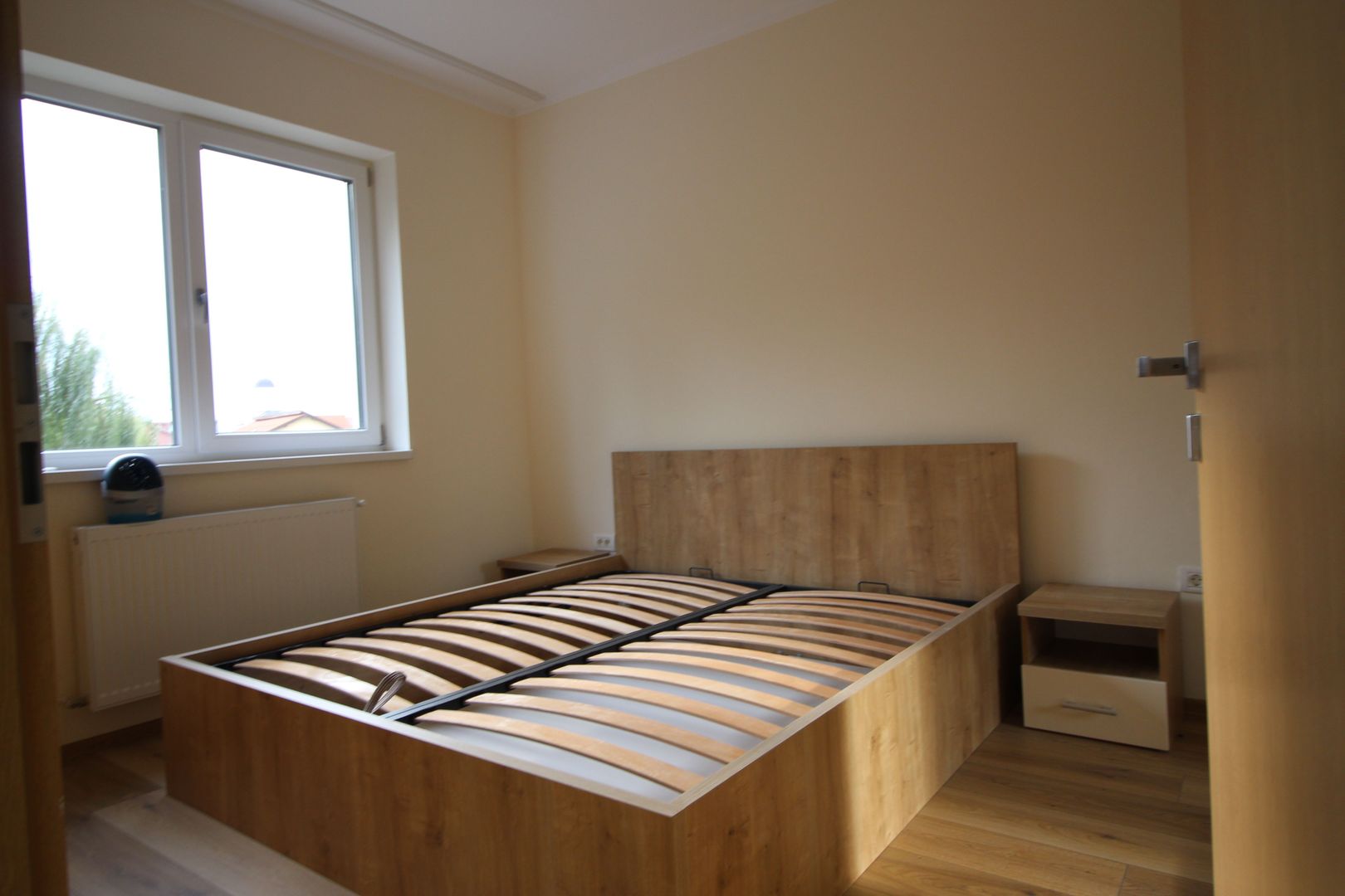 APARTAMENT DEOSEBIT - Poză 6