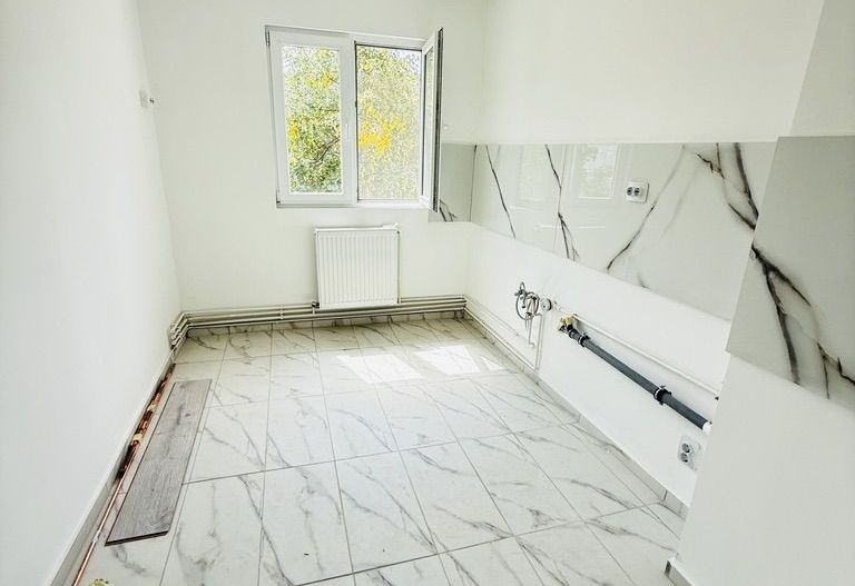 Dambovita | 2 camere | Renovat | Bloc izolat - Poză 2