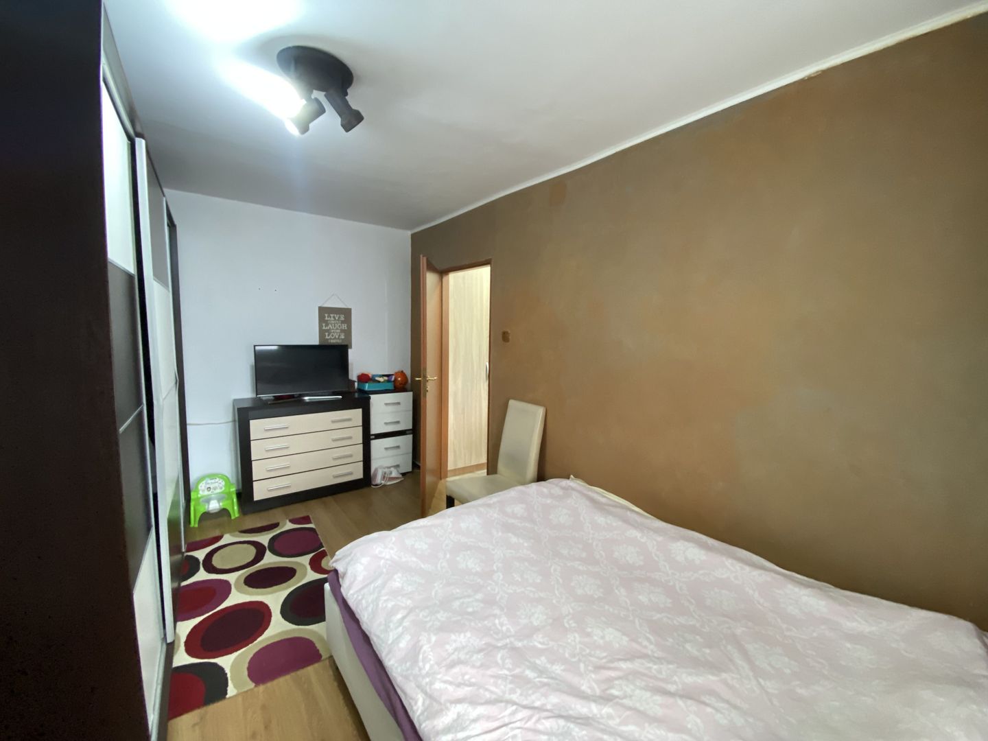 0% COMISION, APARTAMENT 3 CAMERE (TRANSFORMAT), ZONA DÂMBOVIȚA-ȘAGULUI - Poză 3