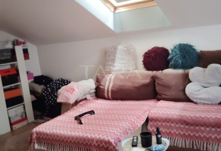 Apartament cu 2 camere, spațiu de depozitare de 30 mp, Florești. - Poză 1