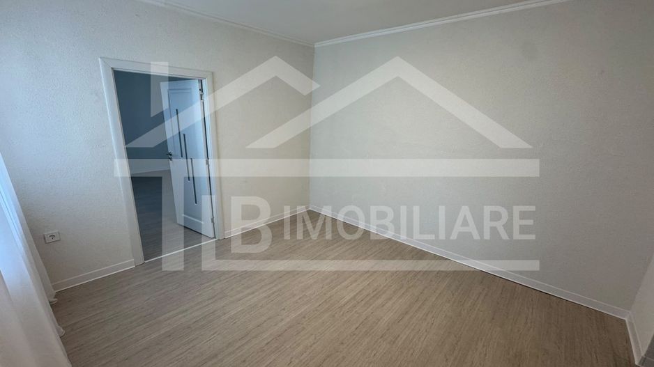 Casa cu 4 camere, 180 mp, Zona Semicentrala - Poză 3