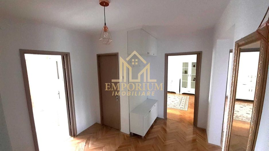 3 camere, decomandate, Parcare, Andrei Muresanu, zona Parcului Engels - Poză 8