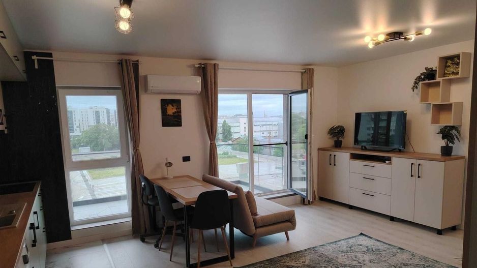 GARSONIERA - SUN ROYAL VIEW, PRIMA INCHIRIERE, METROU 10 MIN, MODERN - Poză 2