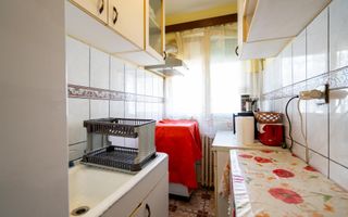APARTAMENT 2 CAMERE SEMIDECOMANDAT ZONA NUFARUL - Poză 7