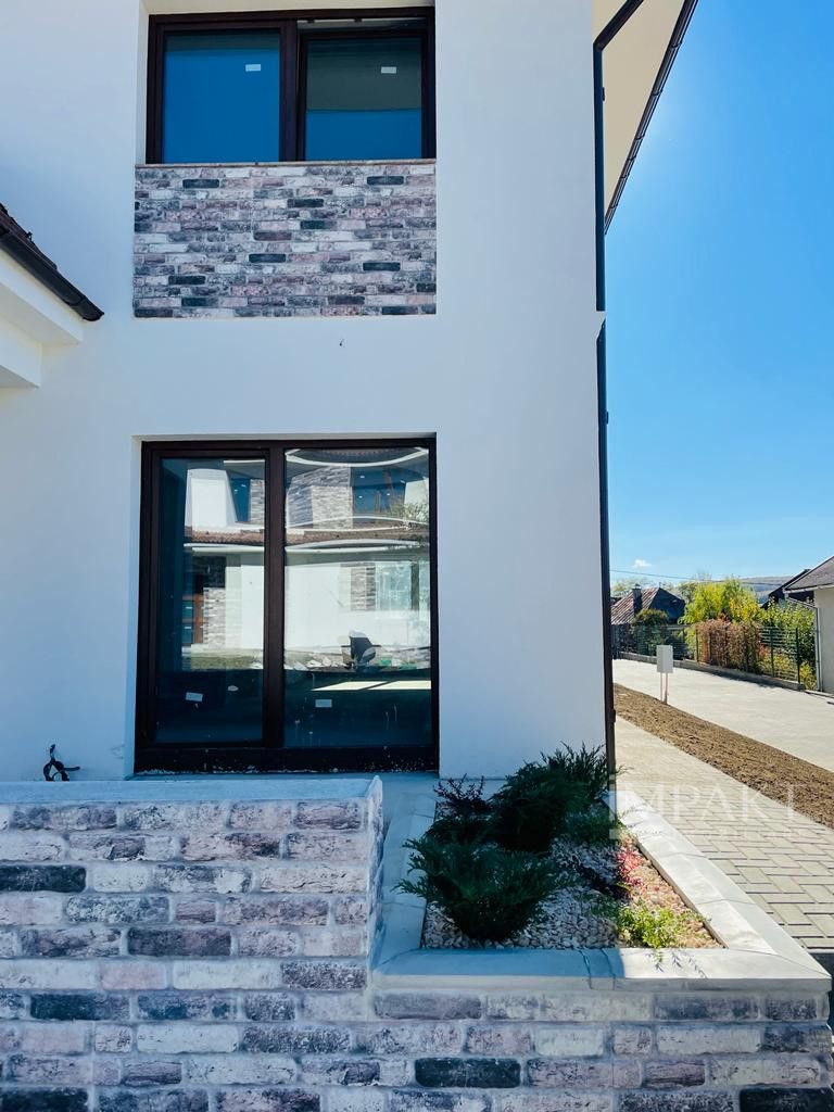 Ansamblu de 3 case la vanzare  in Chinteni! - Poză 7