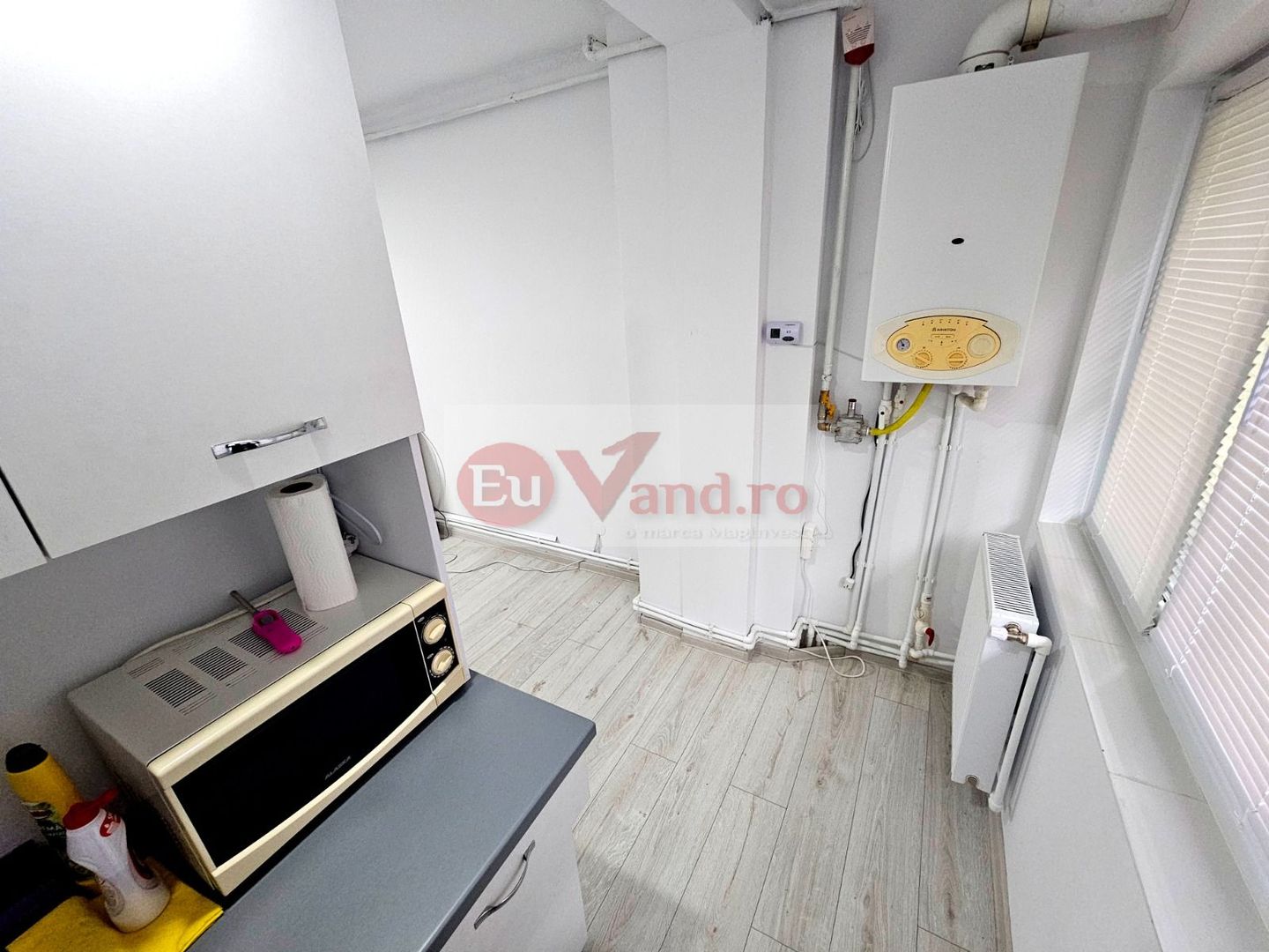 De vanzare apartament cu o camera, zona Reno - Doja, parter, 46.500 euro - Poză 2