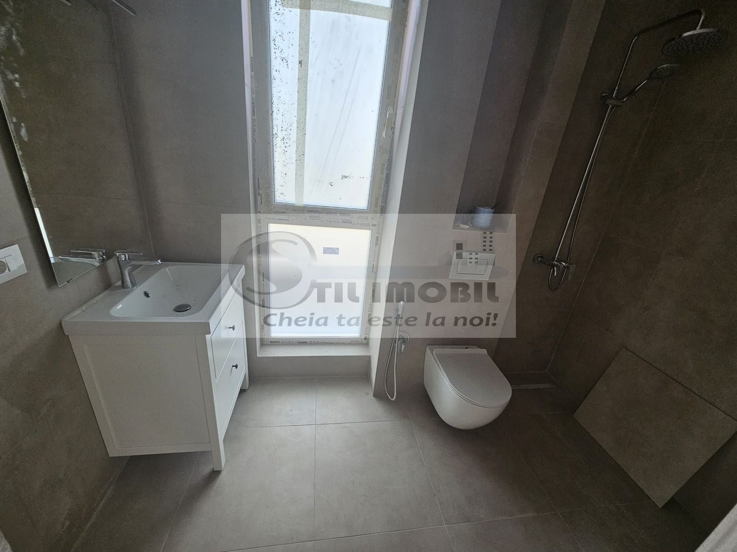 Apartament 3 camere - reper Lac Rediu - 75mp - 104.000Euro - Poză 9